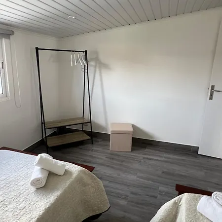 Casa A 2 Minutos A Pe De Piscina Natural Ponta Delgada Extérieur photo