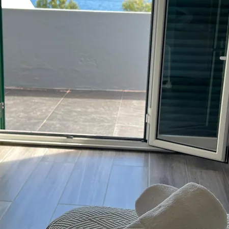 Casa A 2 Minutos A Pe De Piscina Natural Ponta Delgada Extérieur photo