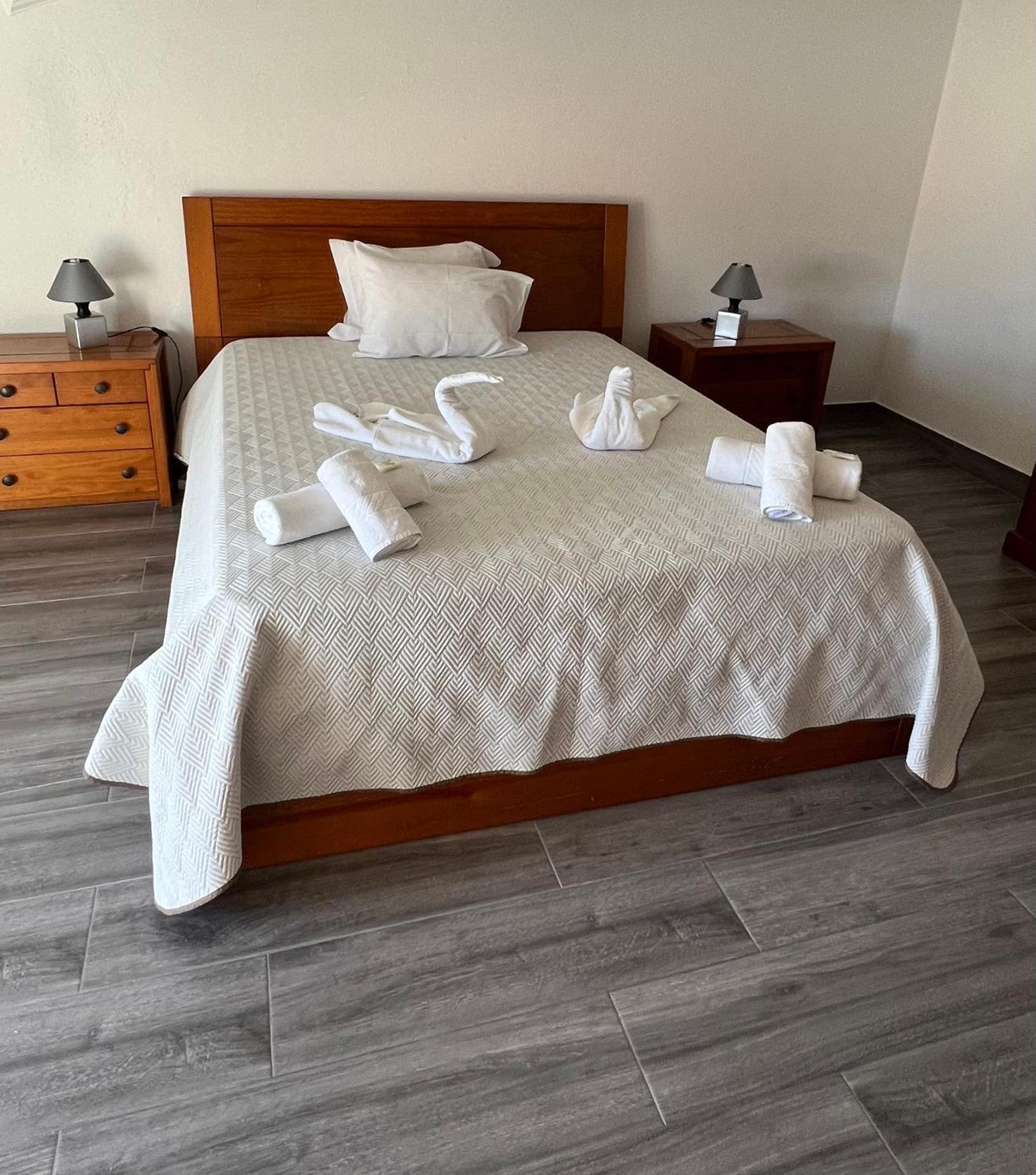Casa A 2 Minutos A Pe De Piscina Natural * Ponta Delgada
